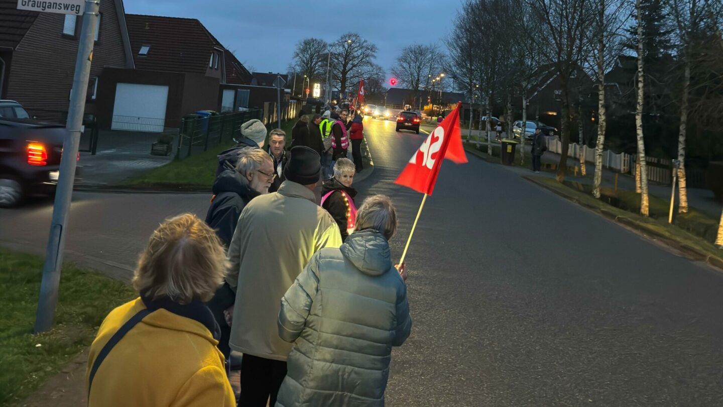 Menschenkette an der Ringstraße